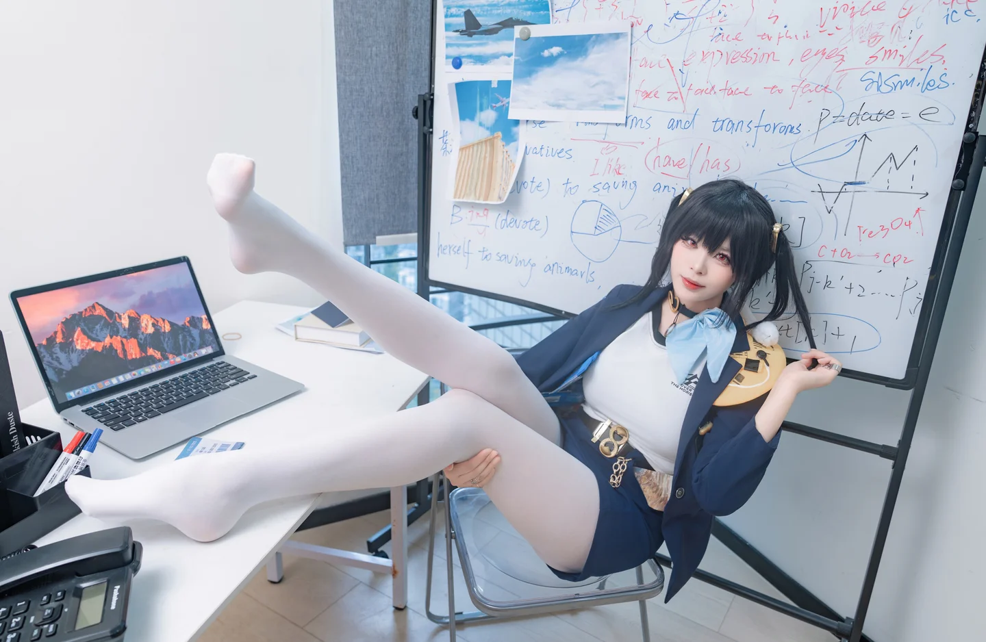 轩萧学姐 - No.083 索拉 [50P-158MB] tg@simisebaisi 【丝足阁】036.webp